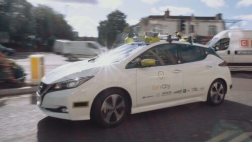 Autonoom-rijdende-LEAF-gaat-de-weg-op-in-Londen